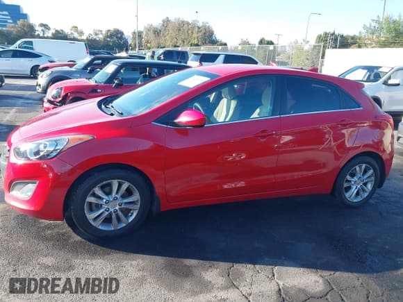 ✅ 2013 Hyundai Elantra • VIN: KMHD35LEXDU035927 • Lot: 43428365. Listed on IAAI with 111,881 mi. Free auction sales archive from the USA and detailed vehicle history report at DreamBid. Image 14.