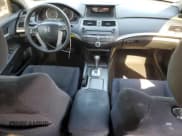 ✅ 2011 Honda Accord LX • VIN: 1HGCP2F30BA015392 • Лот: 80211115. Опубликован ранее на Copart с пробегом 198 038 миль. Бесплатный доступ к архиву аукционных продаж из США и подробный отчёт об истории автомобиля на DreamBid. Изображение 8.