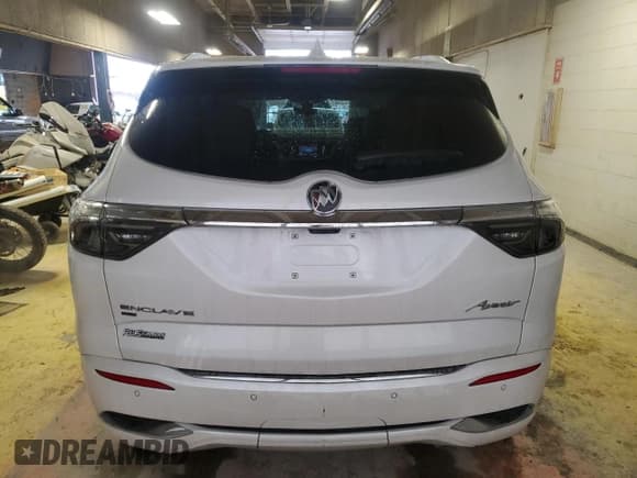 ✅ 2024 Buick Enclave Avenir • VIN: 5GAEVCKW4RJ125960 • Lot: 86041294. Wystawiony na Copart z przebiegiem 7 968 mil. Bezpłatny archiwum sprzedaży aukcyjnych z USA i szczegółowy raport historii pojazdu na DreamBid. Zdjęcie 6.