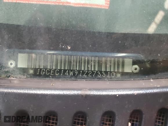 ✅ 2001 Chevrolet Silverado 1500 • VIN: 1GCEC14W91Z273310 • Лот: 72923684. Опубликован ранее на Copart с пробегом 127 662 миль. Бесплатный доступ к архиву аукционных продаж из США и подробный отчёт об истории автомобиля на DreamBid. Изображение 13.