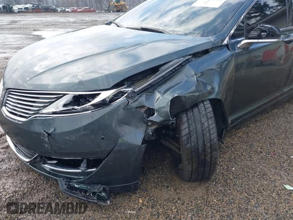 ✅ 2015 Lincoln MKZ • VIN: 3LN6L2J90FR616800 • Lot: 41683401. Wystawiony na IAAI z przebiegiem 92 239 mil. Bezpłatny archiwum sprzedaży aukcyjnych z USA i szczegółowy raport historii pojazdu na DreamBid. Zdjęcie 6.