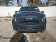 ✅ 2024 Chevrolet Silverado 1500 LT Trail Boss • VIN: 3GCUDFE81RG347126 • Lot: 82419465. Wystawiony na Copart z przebiegiem 28 125 mil. Bezpłatny archiwum sprzedaży aukcyjnych z USA i szczegółowy raport historii pojazdu na DreamBid. Zdjęcie 5.