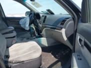 ✅ 2009 Hyundai Santa Fe SE • VIN: 5NMSH13E79H267440 • Lot: 40179268. Listed on IAAI with 141,541 mi. Free auction sales archive from the USA and detailed vehicle history report at DreamBid. Image 5.