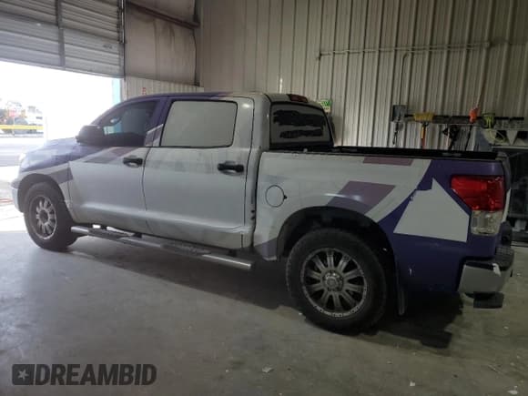 ✅ 2011 Toyota Tundra • VIN: 5TFEY5F17BX113692 • Лот: 87287835. Опубликован ранее на Copart с пробегом 307 673 миль. Бесплатный доступ к архиву аукционных продаж из США и подробный отчёт об истории автомобиля на DreamBid. Изображение 2.