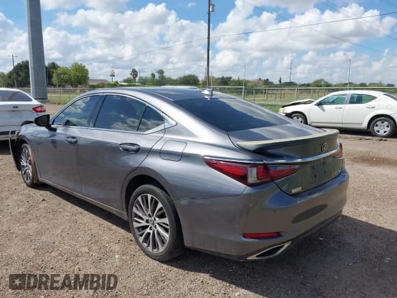 ✅ 2019 Lexus ES 350 • VIN: 58ABZ1B10KU004852 • Lot: 43425527. Wystawiony na IAAI z przebiegiem 157 944 mil. Bezpłatny archiwum sprzedaży aukcyjnych z USA i szczegółowy raport historii pojazdu na DreamBid. Zdjęcie 3.