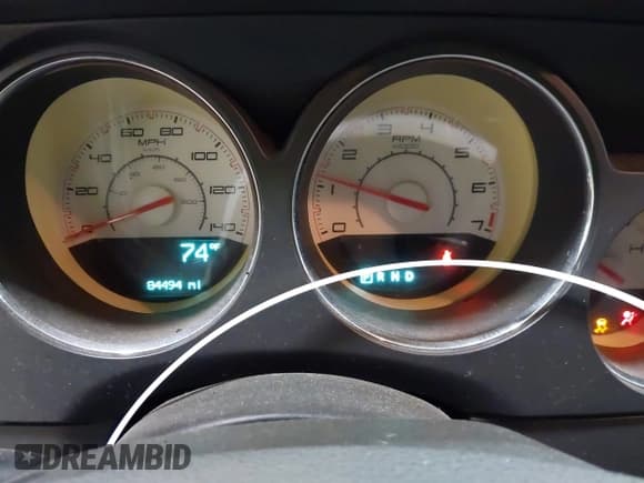 ✅ 2014 Dodge Challenger SXT • VIN: 2C3CDYAG4EH110407 • Lot: 42614236. Wystawiony na IAAI z przebiegiem 84 494 mil. Bezpłatny archiwum sprzedaży aukcyjnych z USA i szczegółowy raport historii pojazdu na DreamBid. Zdjęcie 7.