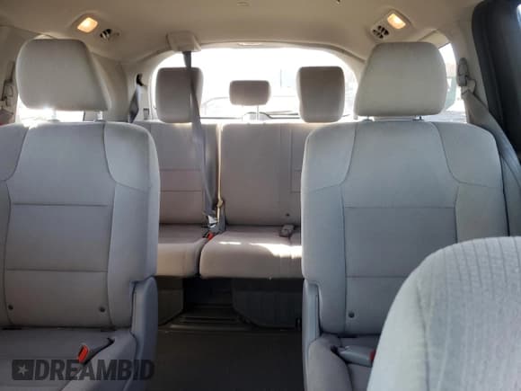 ✅ 2014 Honda Odyssey EX • VIN: 5FNRL5H43EB007911 • Lot: 92444205. Wystawiony na Copart z przebiegiem 78 035 mil. Bezpłatny archiwum sprzedaży aukcyjnych z USA i szczegółowy raport historii pojazdu na DreamBid. Zdjęcie 10.