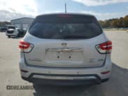 ✅ 2014 Nissan Pathfinder SV Hybrid • VIN: 5N1CR2MM6EC639397 • Lot: 90973375. Listed on Copart with 114,379 mi. Free auction sales archive from the USA and detailed vehicle history report at DreamBid. Image 6.