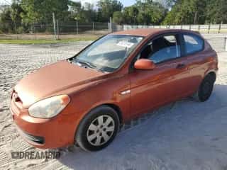 2010 Hyundai Accent GS z VIN KMHCM3AC9AU170004, wystawiony jako Copart lot #81075144 z przebiegiem 247 145 mil mil oraz Czysty tytuł • Clean title. Historia ofert i sprzedaży dostępna na DreamBid. Obrazek 1.