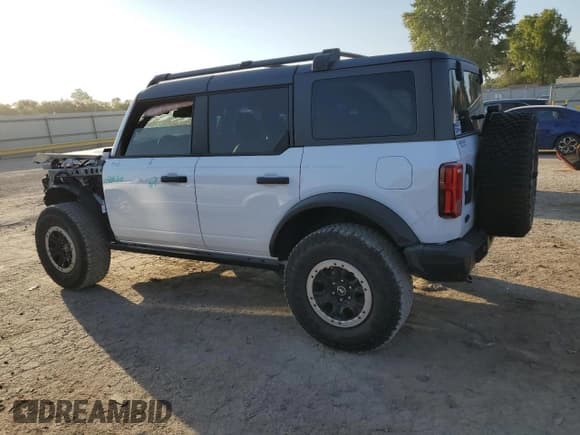 ✅ 2024 Ford Bronco Black Diamond • VIN: 1FMEE1BP8RLA18678 • Lot: 74770364. Listed on Copart with 4,858 mi. Free auction sales archive from the USA and detailed vehicle history report at DreamBid. Image 2.