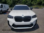 ✅ 2024 BMW X3 M • VIN: 5YM13EC09R9T57052 • Lot: 66200015. Wystawiony na Copart z przebiegiem 5 407 mil. Bezpłatny archiwum sprzedaży aukcyjnych z USA i szczegółowy raport historii pojazdu na DreamBid. Zdjęcie 5.