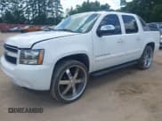 ✅ 2007 Chevrolet Avalanche LTZ • VIN: 3GNEC12047G306471 • Lot: 42588844. Listed on IAAI with 216,509 mi. Free auction sales archive from the USA and detailed vehicle history report at DreamBid. Image 2.