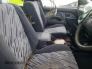 ✅ 1996 Toyota Land Cruiser • VIN: JT111GJ9000001678 • Lot: 61088495. Wystawiony na Copart z przebiegiem 164 774 mil. Bezpłatny archiwum sprzedaży aukcyjnych z USA i szczegółowy raport historii pojazdu na DreamBid. Zdjęcie 11.