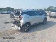 ✅ 2019 Nissan Kicks S • VIN: 3N1CP5CU4KL496112 • Lot: 42391446. Wystawiony na IAAI z przebiegiem 77 019 mil. Bezpłatny archiwum sprzedaży aukcyjnych z USA i szczegółowy raport historii pojazdu na DreamBid. Zdjęcie 4.