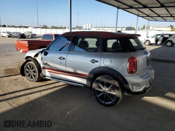✅ 2016 MINI Countryman S • VIN: WMWZC3C56GWT10505 • Lot: 81326625. Listed on Copart with 114,194 mi. Free auction sales archive from the USA and detailed vehicle history report at DreamBid. Image 2.