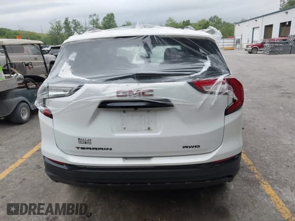✅ 2023 GMC Terrain SLE • VIN: 3GKALTEG1PL166984 • Lot: 42427302. Wystawiony na IAAI z przebiegiem 16 558 mil. Bezpłatny archiwum sprzedaży aukcyjnych z USA i szczegółowy raport historii pojazdu na DreamBid. Zdjęcie 16.