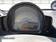 ✅ 2013 Smart fortwo Passion • VIN: WMEEK3BA0DK644925 • Lot: 42656798. Wystawiony na IAAI z przebiegiem 137 622 mil. Bezpłatny archiwum sprzedaży aukcyjnych z USA i szczegółowy raport historii pojazdu na DreamBid. Zdjęcie 7.