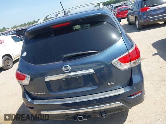 ✅ 2014 Nissan Pathfinder SL • VIN: 5N1AR2MN6EC635611 • Lot: 42763830. Listed on IAAI with 155,584 mi. Free auction sales archive from the USA and detailed vehicle history report at DreamBid. Image 16.