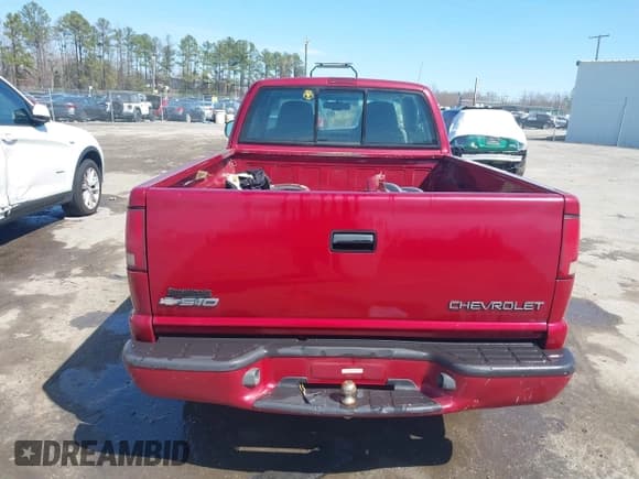 ✅ 2001 Chevrolet S-10 LS • VIN: 1GCCS19W518200654 • Лот: 41864024. Опубликован ранее на IAAI с пробегом Не указан. Бесплатный доступ к архиву аукционных продаж из США и подробный отчёт об истории автомобиля на DreamBid. Изображение 16.