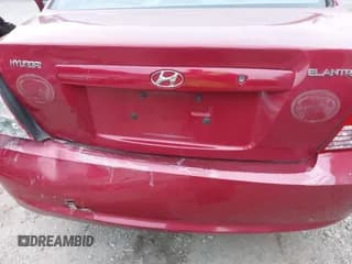 ✅ 2005 Hyundai Elantra GLS • VIN: KMHDN46D55U190085 • Lot: 43445852. Wystawiony na IAAI z przebiegiem 77 968 mil. Bezpłatny archiwum sprzedaży aukcyjnych z USA i szczegółowy raport historii pojazdu na DreamBid. Zdjęcie 6.