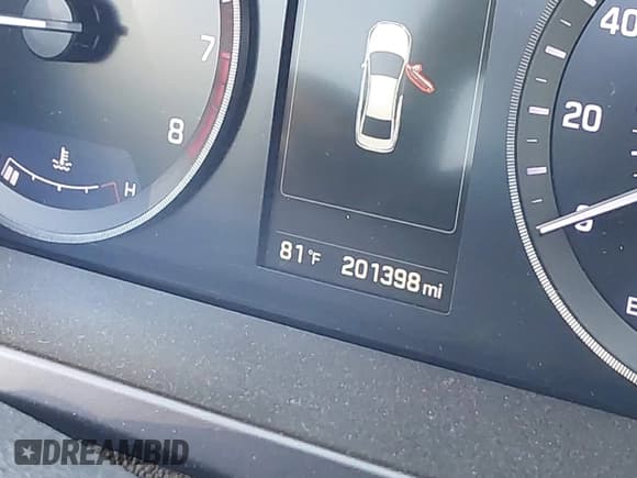 ✅ 2016 Hyundai Sonata Sport • VIN: 5NPE34AF7GH416308 • Lot: 43338692. Listed on IAAI with 201,398 mi. Free auction sales archive from the USA and detailed vehicle history report at DreamBid. Image 15.