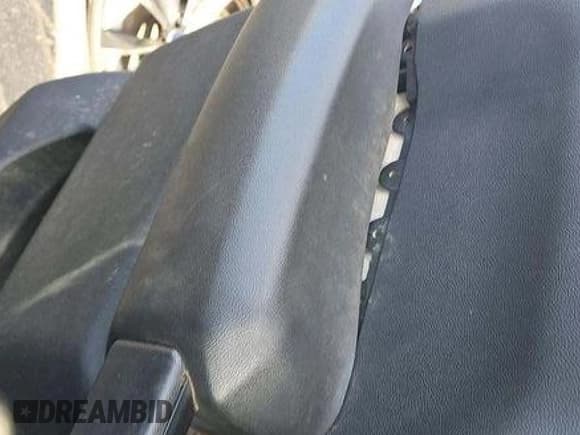 ✅ 2020 Chevrolet Silverado 2500HD Work Truck • VIN: 1GC1YLE72LF271986 • Лот: 43874641. Опубликован ранее на IAAI с пробегом 132 329 миль. Бесплатный доступ к архиву аукционных продаж из США и подробный отчёт об истории автомобиля на DreamBid. Изображение 21.