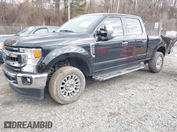✅ 2020 Ford F-250 XL • VIN: 1FT7W2B64LEC99638 • Lot: 41639027. Wystawiony na IAAI z przebiegiem 52 893 mil. Bezpłatny archiwum sprzedaży aukcyjnych z USA i szczegółowy raport historii pojazdu na DreamBid. Zdjęcie 2.