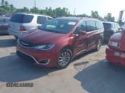 ✅ 2017 Chrysler Pacifica Touring L • VIN: 2C4RC1BG2HR593960 • Лот: 42602021. Опубликован ранее на IAAI с пробегом 135 359 миль. Бесплатный доступ к архиву аукционных продаж из США и подробный отчёт об истории автомобиля на DreamBid. Изображение 2.