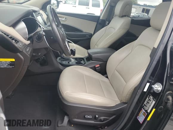 ✅ 2017 Hyundai Santa Fe Ultimate • VIN: 5XYZWDLA5HG497652 • Лот: 68121214. Опубликован ранее на Copart с пробегом 85 621 миль. Бесплатный доступ к архиву аукционных продаж из США и подробный отчёт об истории автомобиля на DreamBid. Изображение 7.