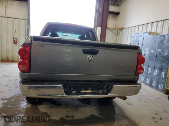 2007 Dodge 1500 ST z VIN 1D7HA18K87J598540, wystawiony jako Copart lot #71415414 z przebiegiem 177 415 mil mil oraz Szkoda całkowita • Salvage title. Historia ofert i sprzedaży dostępna na DreamBid. Obrazek 6.