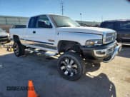 ✅ 1999 Dodge 2500 • VIN: 1B7KF2365XJ579056 • Lot: 92282405. Wystawiony na Copart z przebiegiem 283 433 mil. Bezpłatny archiwum sprzedaży aukcyjnych z USA i szczegółowy raport historii pojazdu na DreamBid. Zdjęcie 4.