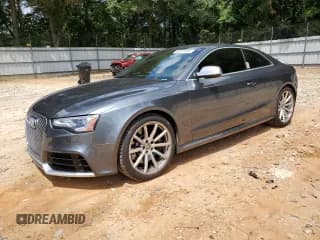 ✅ 2013 Audi RS 5 • VIN: WUAC6AFR1DA902733 • Лот: 68213465. Опубликован ранее на Copart с пробегом 33 989 миль. Бесплатный доступ к архиву аукционных продаж из США и подробный отчёт об истории автомобиля на DreamBid. Изображение 1.