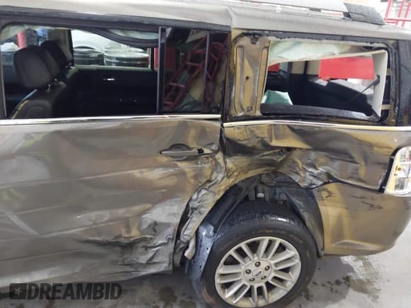 ✅ 2013 Ford Flex SEL • VIN: 2FMHK6C88DBD28171 • Лот: 43513865. Опубликован ранее на IAAI с пробегом 173 150 миль. Бесплатный доступ к архиву аукционных продаж из США и подробный отчёт об истории автомобиля на DreamBid. Изображение 6.