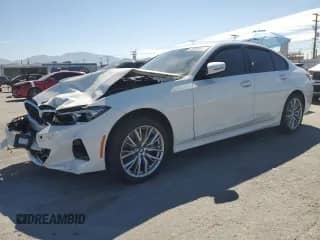 2023 BMW 3 Series 330i z VIN 3MW69FF03P8D40380, wystawiony jako Copart lot #63326605 z przebiegiem 18 236 mil mil oraz Szkoda całkowita • Salvage title. Historia ofert i sprzedaży dostępna na DreamBid. Obrazek 1.