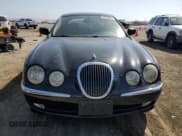 ✅ 2000 Jaguar S-Type V8 • VIN: SAJDA01D3YGL31658 • Lot: 59550814. Wystawiony na Copart z przebiegiem 54 210 mil. Bezpłatny archiwum sprzedaży aukcyjnych z USA i szczegółowy raport historii pojazdu na DreamBid. Zdjęcie 5.