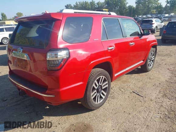 ✅ 2015 Toyota 4Runner Limited • VIN: JTEBU5JR2F5250340 • Lot: 43228223. Listed on IAAI with 145,354 mi. Free auction sales archive from the USA and detailed vehicle history report at DreamBid. Image 4.