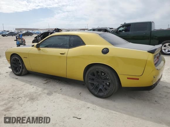 ✅ 2020 Dodge Challenger R/T 50th Anniversary • VIN: 2C3CDZBT7LH246383 • Lot: 48911855. Wystawiony na Copart z przebiegiem 112 469 mil. Bezpłatny archiwum sprzedaży aukcyjnych z USA i szczegółowy raport historii pojazdu na DreamBid. Zdjęcie 2.