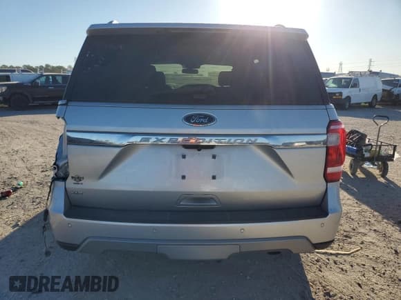 ✅ 2019 Ford Expedition XLT • VIN: 1FMJU1HT4KEA62046 • Lot: 49557665. Listed on Copart with 103,043 mi. Free auction sales archive from the USA and detailed vehicle history report at DreamBid. Image 6.