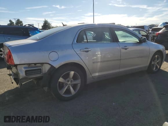 ✅ 2011 Chevrolet Malibu 1LT • VIN: 1G1ZC5E14BF386606 • Lot: 73289394. Listed on Copart with 111,656 mi. Free auction sales archive from the USA and detailed vehicle history report at DreamBid. Image 3.