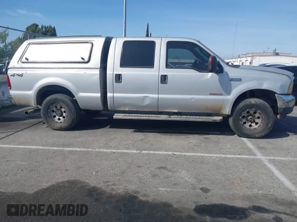 ✅ 2004 Ford F-250 XL • VIN: 1FTNW21P94EA62694 • Lot: 41809323. Listed on IAAI with 188,995 mi. Free auction sales archive from the USA and detailed vehicle history report at DreamBid. Image 12.