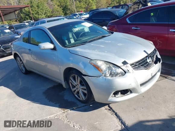 ✅ 2013 Nissan Altima S • VIN: 1N4AL2EP8DC162160 • Lot: 43589353. Listed on IAAI with 200,970 mi. Free auction sales archive from the USA and detailed vehicle history report at DreamBid. Image 1.
