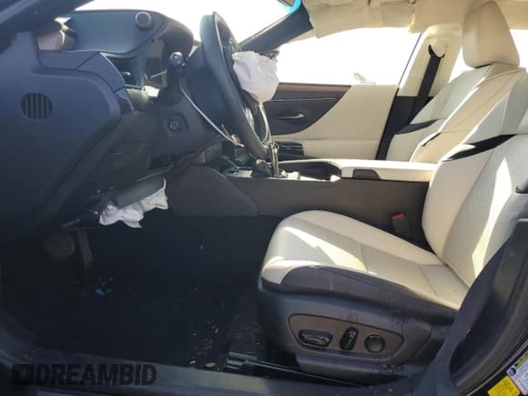 ✅ 2025 Lexus ES 300h • VIN: 58ADA1C10SU056822 • Лот: 89183155. Опубликован ранее на Copart с пробегом Не указан. Бесплатный доступ к архиву аукционных продаж из США и подробный отчёт об истории автомобиля на DreamBid. Изображение 7.