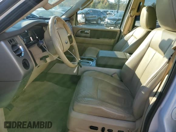 ✅ 2013 Ford Expedition King Ranch • VIN: 1FMJU1J53DEF21615 • Лот: 89622035. Опубликован ранее на Copart с пробегом 236 159 миль. Бесплатный доступ к архиву аукционных продаж из США и подробный отчёт об истории автомобиля на DreamBid. Изображение 7.