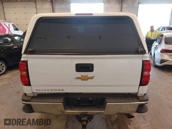 2016 Chevrolet Silverado 2500HD Work Truck z VIN 1GC1KUEG8GF104724, wystawiony jako IAAI lot #43374467 z przebiegiem Nie podano mil oraz . Historia ofert i sprzedaży dostępna na DreamBid. Obrazek 16.