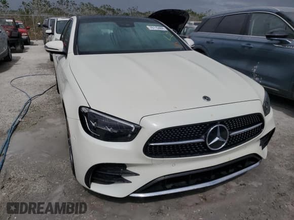 ✅ 2022 Mercedes-Benz E 450 • VIN: W1KZF5KB4NB083659 • Lot: 76110484. Listed on Copart with Not provided. Free auction sales archive from the USA and detailed vehicle history report at DreamBid. Image 5.