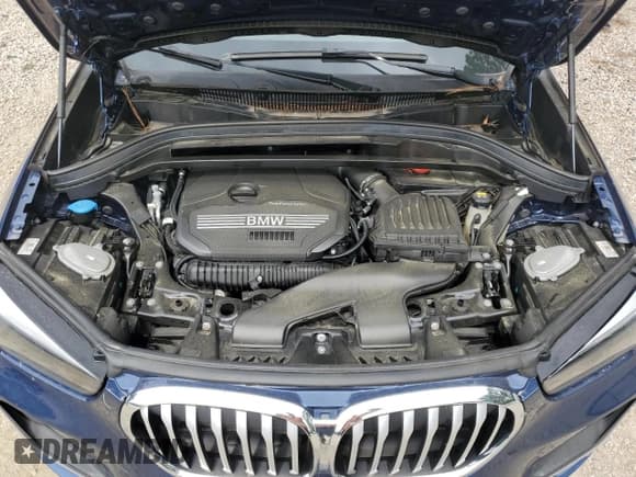 ✅ 2022 BMW X1 xDrive28i • VIN: WBXJG9C01N5U66646 • Lot: 67421725. Wystawiony na Copart z przebiegiem 17 950 mil. Bezpłatny archiwum sprzedaży aukcyjnych z USA i szczegółowy raport historii pojazdu na DreamBid. Zdjęcie 12.