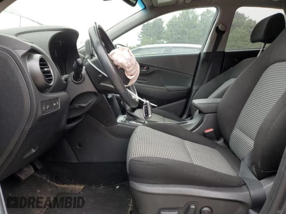 ✅ 2020 Hyundai Kona SEL Plus • VIN: KM8K6CAA7LU517157 • Лот: 66266484. Опубликован ранее на Copart с пробегом 64 276 миль. Бесплатный доступ к архиву аукционных продаж из США и подробный отчёт об истории автомобиля на DreamBid. Изображение 7.