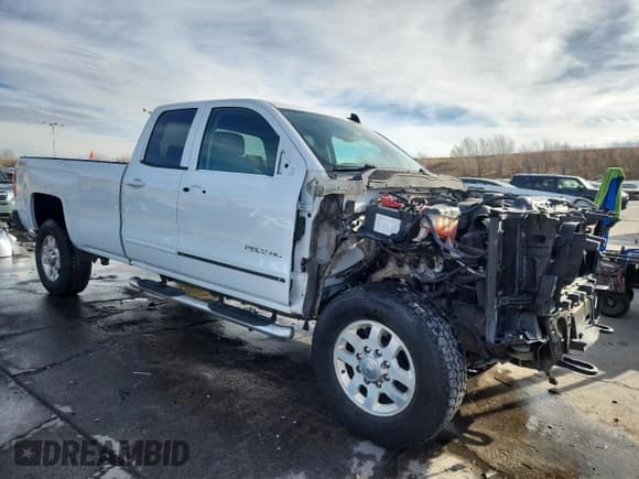 ✅ 2015 Chevrolet Silverado 2500HD LT • VIN: 1GC2KVEG0FZ530852 • Lot: 93092285. Listed on Copart with 150,893 mi. Free auction sales archive from the USA and detailed vehicle history report at DreamBid. Image 4.