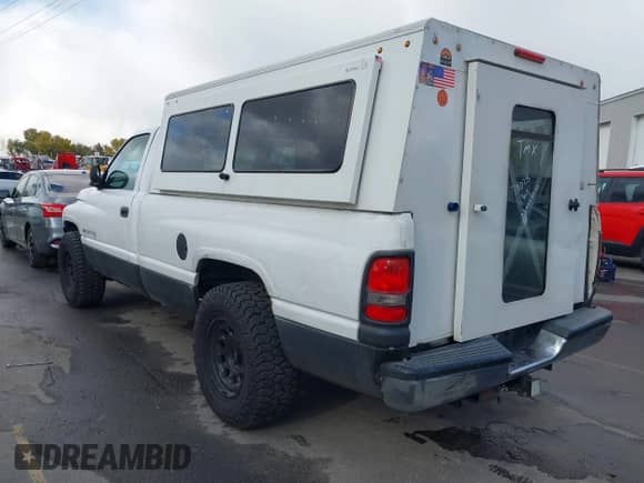 2001 Dodge 1500 with VIN 1B7HC16YX1S711028, listed as a IAAI auction lot 40687353 with Not provided miles and . Bid and sale history available at DreamBid. Image 3.