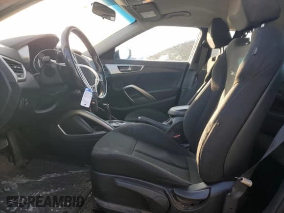 ✅ 2017 Hyundai Veloster Value Edition • VIN: KMHTC6AD1HU311767 • Lot: 87330184. Wystawiony na Copart z przebiegiem 130 350 mil. Bezpłatny archiwum sprzedaży aukcyjnych z USA i szczegółowy raport historii pojazdu na DreamBid. Zdjęcie 7.